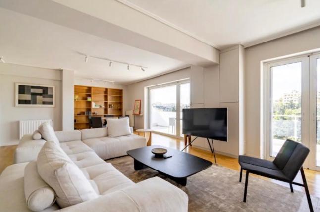 Pratinou Penthouse Apartment *