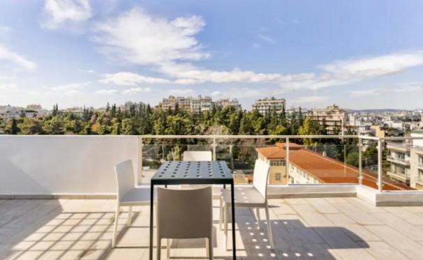 Pratinou Penthouse *