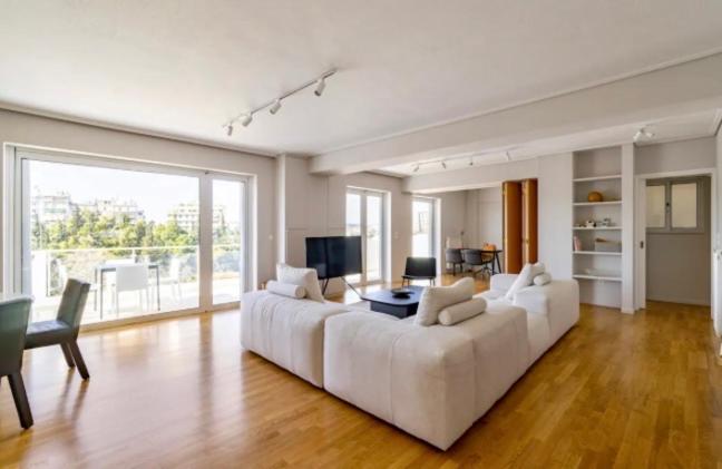 Pratinou Penthouse Апартаменты *